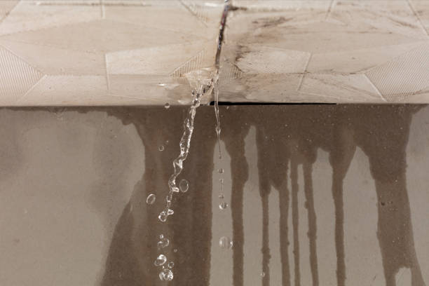Professional Flood Damage Cleanup technician working in Pattison, MS